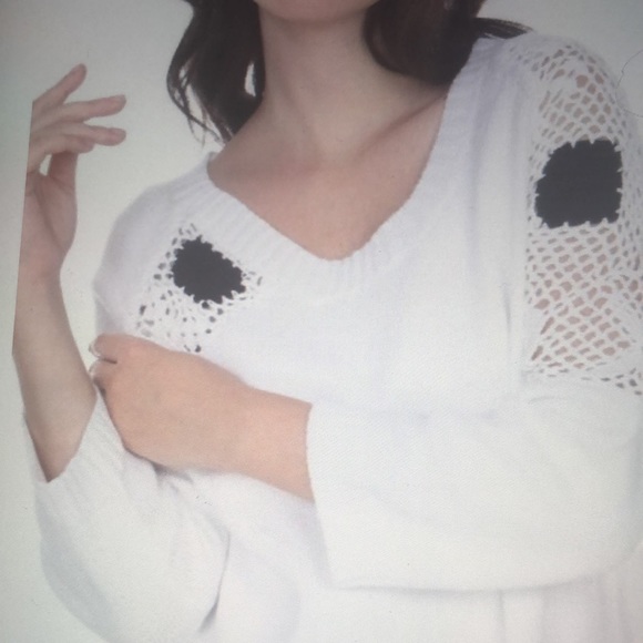 NWT Akira Art to Wear Compassion Pullover size s - Picture 5 of 12